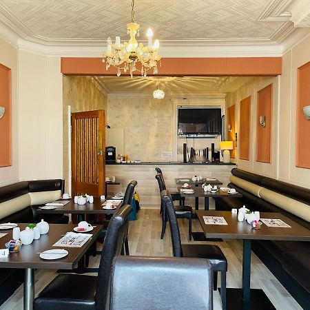 Hotel 33 Blackpool Bagian luar foto