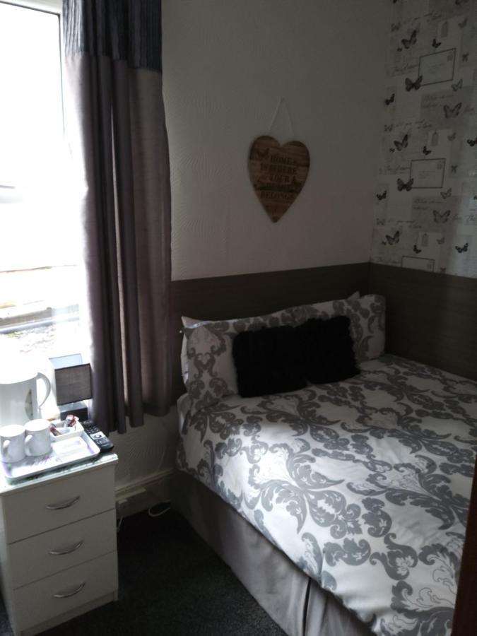 Hotel 33 Blackpool Bagian luar foto