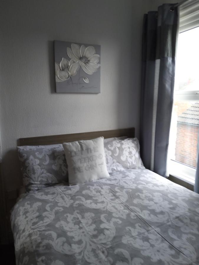 Hotel 33 Blackpool Bagian luar foto