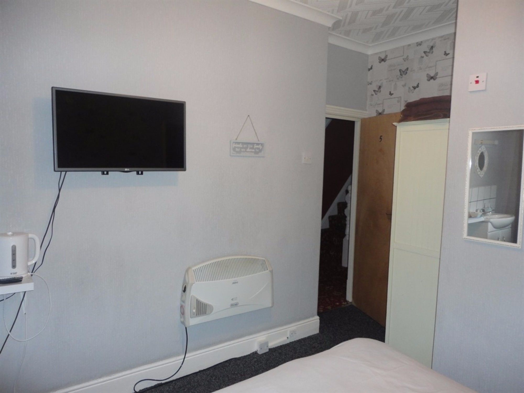 Hotel 33 Blackpool Bagian luar foto
